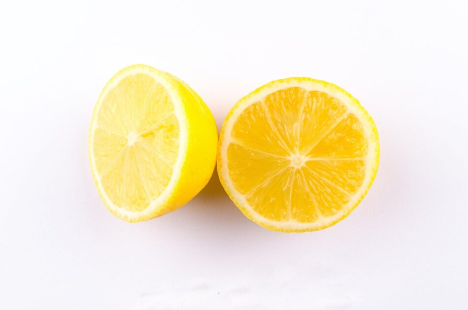 amazing benefits of lemon a superfood for health & wellness.
