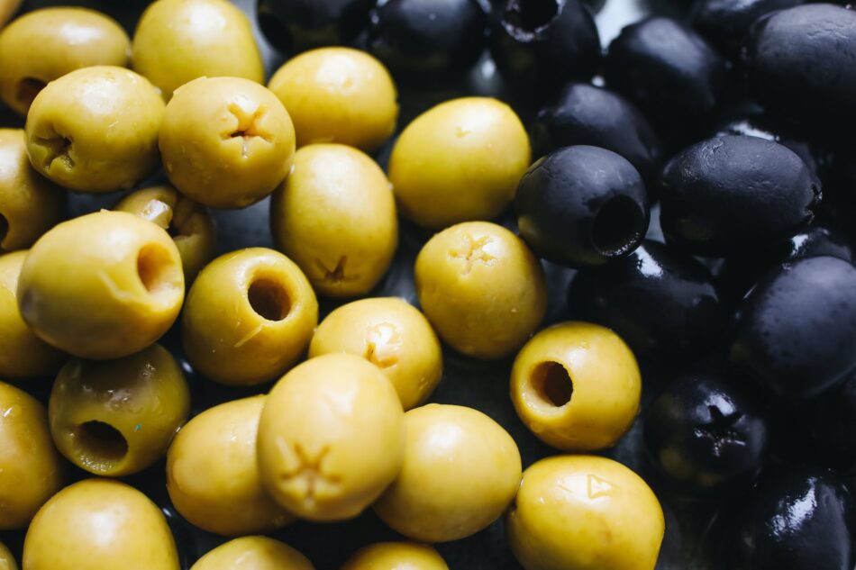 explore the Best of olives, origin, nutrition, benefits and more