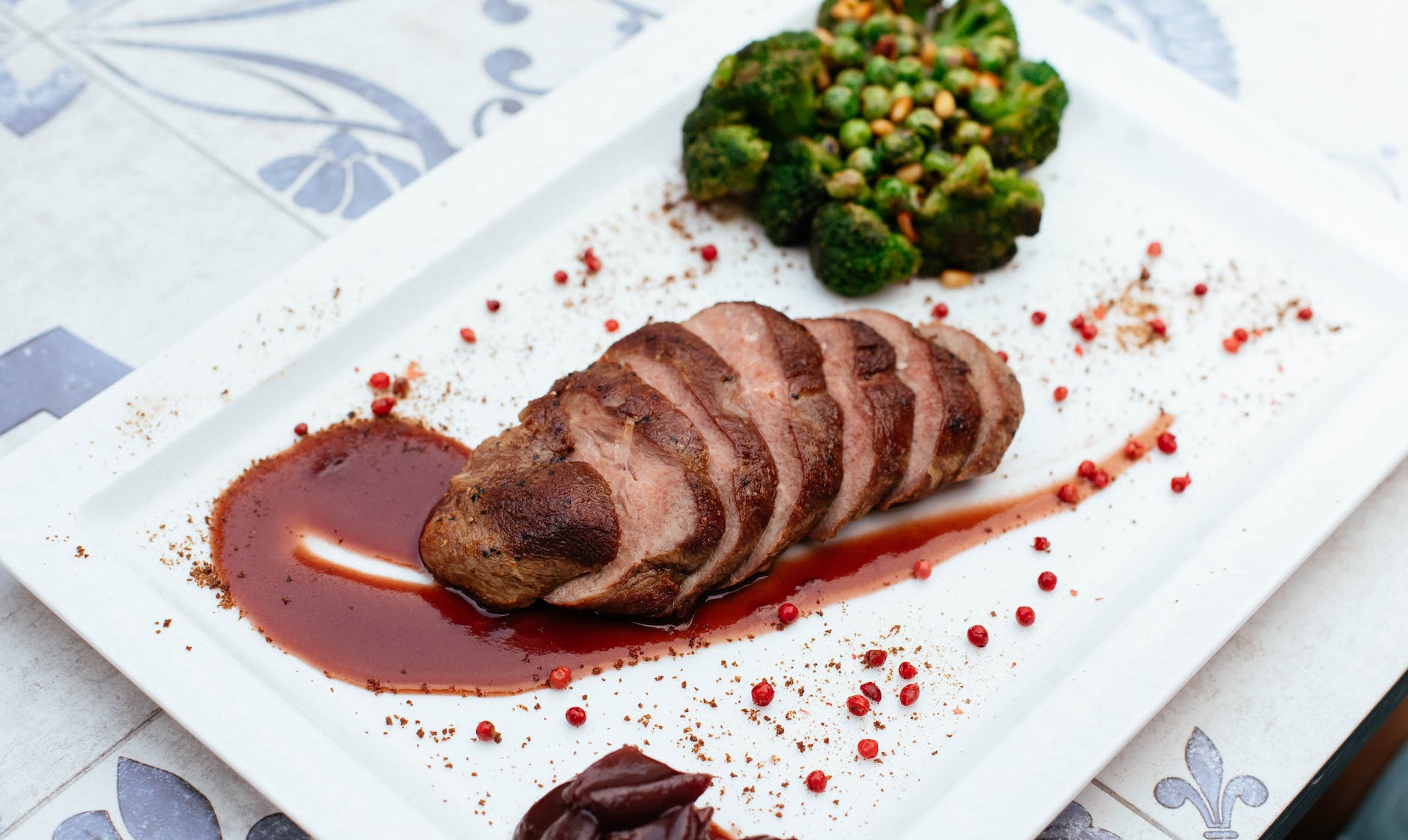 Best recipe on how to grill angus entrecote with vegetables