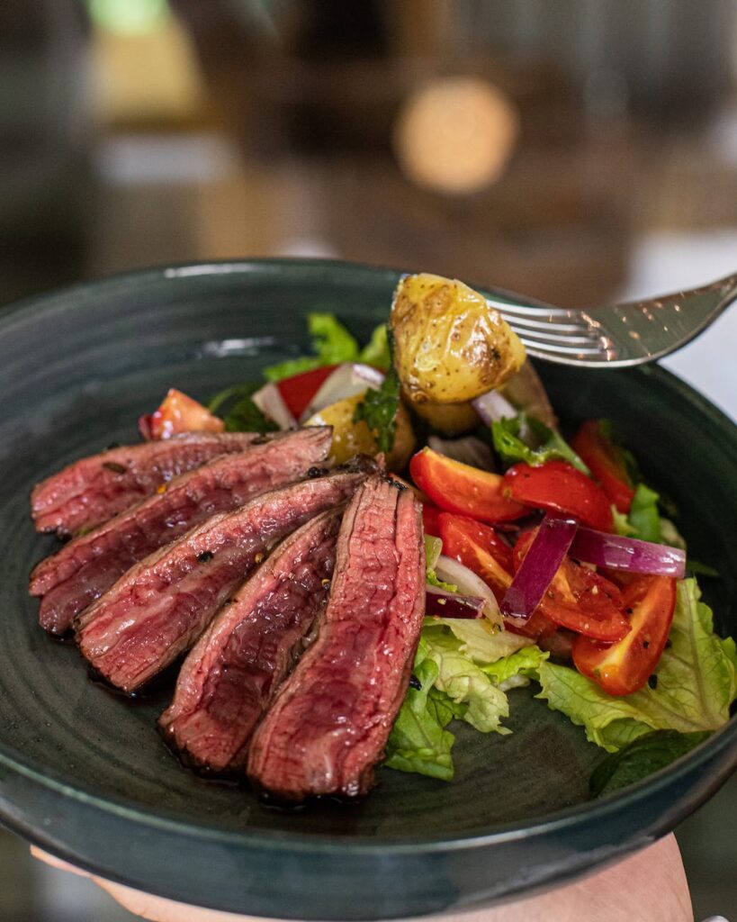 Best Recipe on How to Grill Angus Entrecote With Vegetables