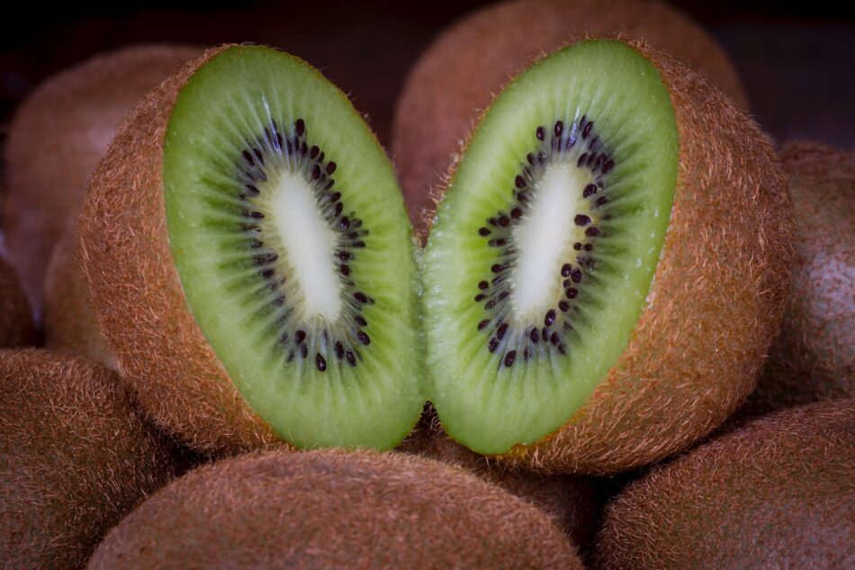 Kiwis The Powerhouse of Nutrients And Vitamins